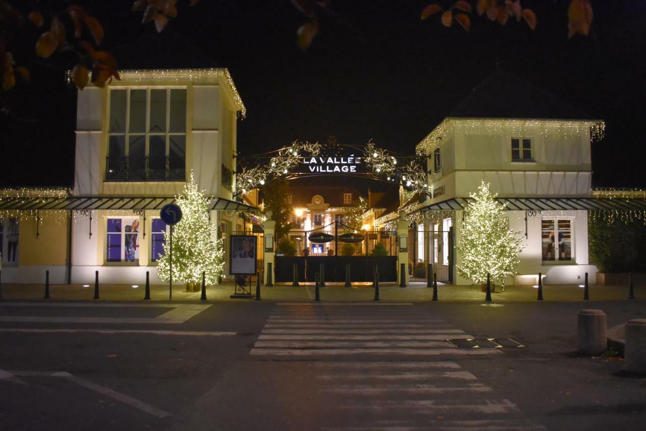 Duplex A 1 Kilometre De Disneyland Paris Монтеврен Экстерьер фото